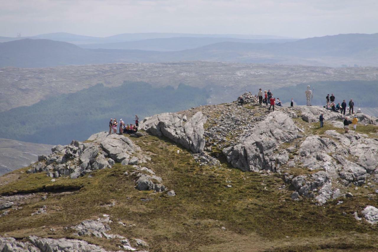 Хостел The Bluestack Centre Donegal Town Екстер'єр фото